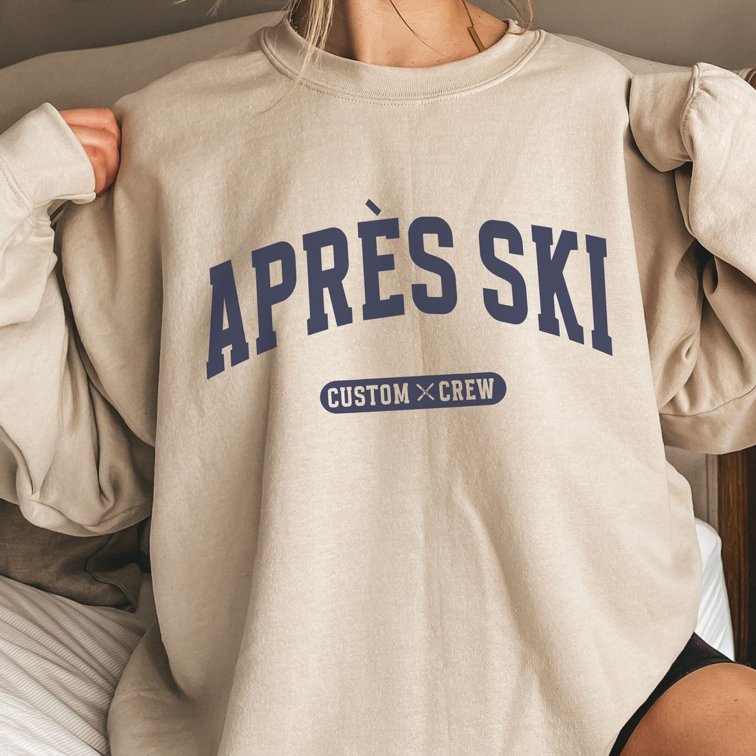 Custom Apres Ski Sweatshirt For Ski Weekend Group Matching Personalized Winter Vacation Shirts, Apres All Day Skiing Sweater Ski Trip Merch