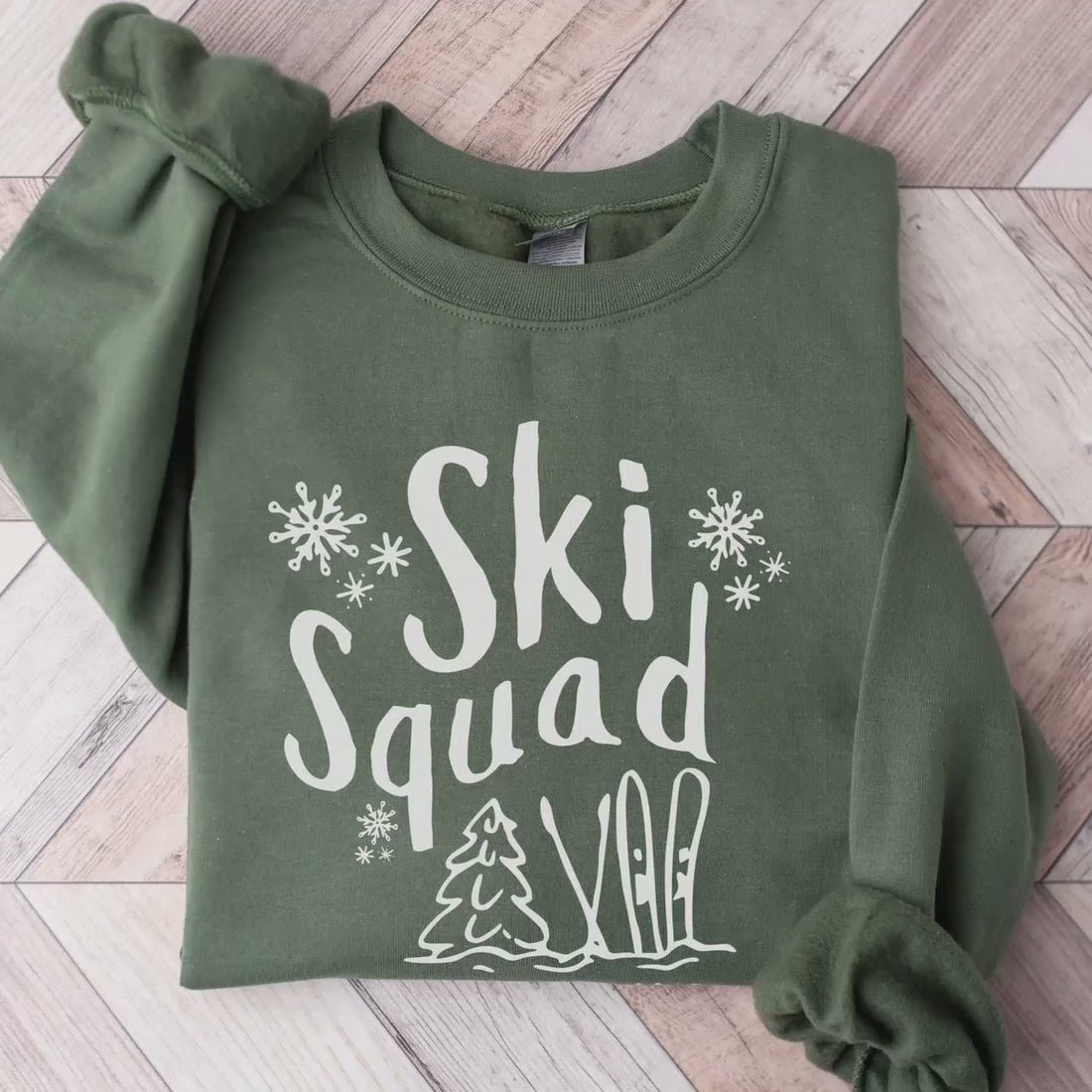 Custom Ski Squad Sweatshirt, Cute Personalized Winter Doodle Apres Ski Sweater, Cozy Slopes Shirt Ski Weekend Girls Trip Family Vacation