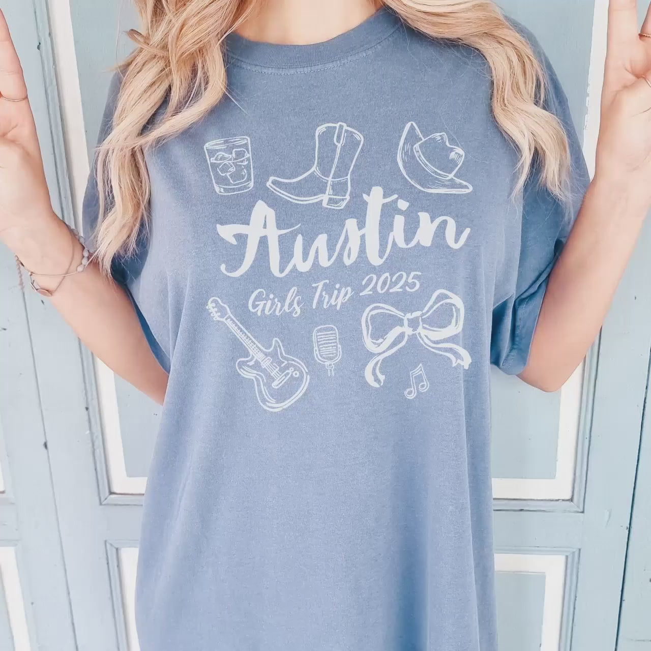 Austin Girls Trip Shirts, Coquette Bow Comfort Colors® Girls Weekend Tee Texas Travel Doodle TShirt Matching Live Music Group Vacation